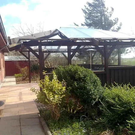 In Muehlendeich Mit Grossem Garten Feriehus *